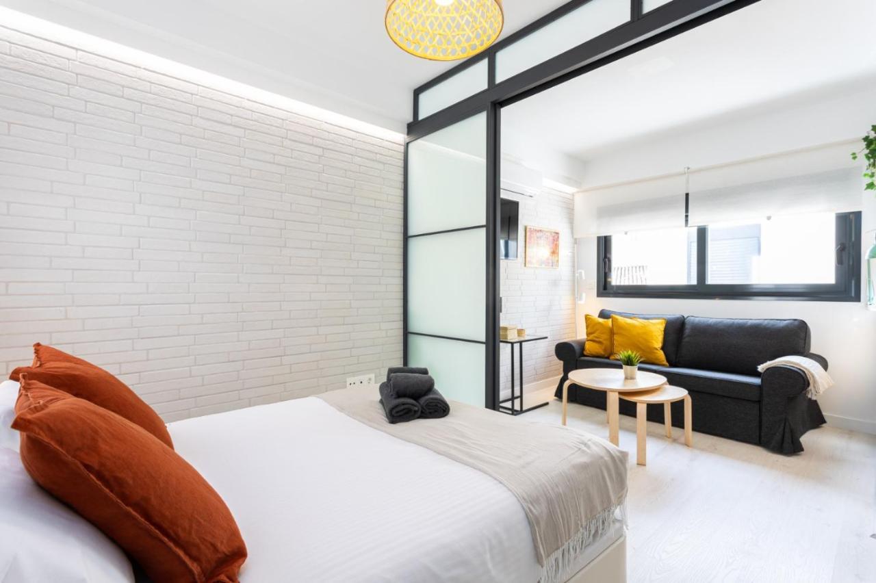 Suite Home Cervantes Malaga Exterior photo