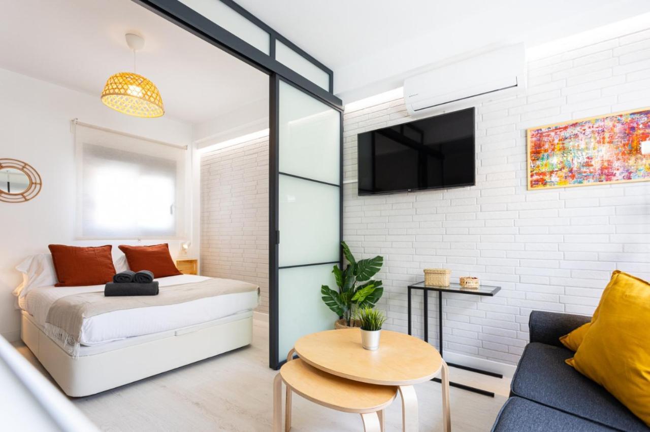 Suite Home Cervantes Malaga Exterior photo